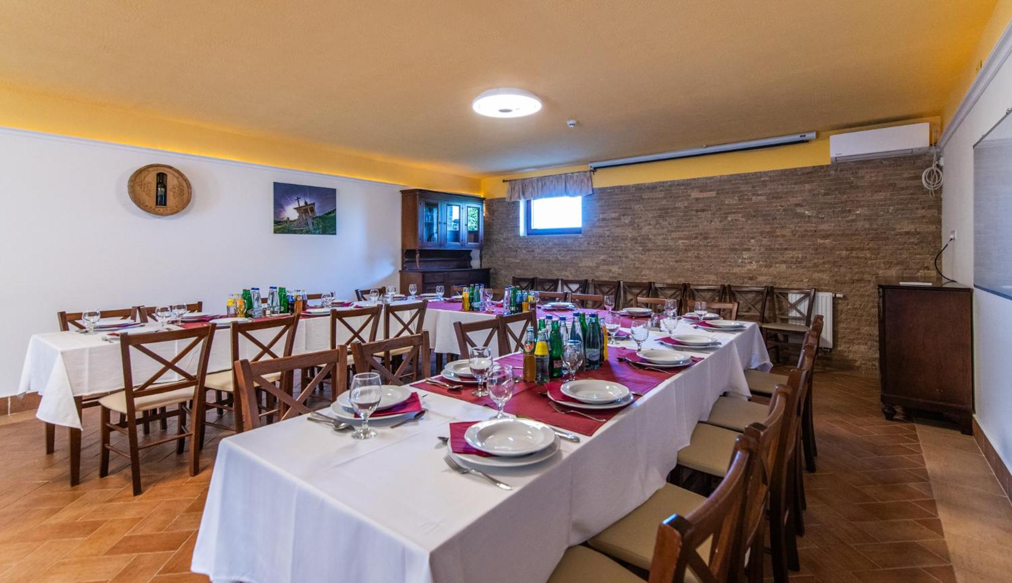 Borhotel Sziluett Farkasmály Gyongyos Exterior foto